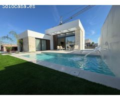 Chalet en Venta en Rojales, Alicante