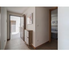Apartamentos de lujo en Balcón de Arenales con vistas al mar y la isla de Tabarca.
