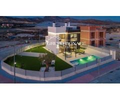 Chalet en Venta en Mutxamel, Alicante