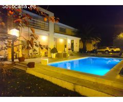 ESPECTACULAR CHALET INDEPENDIENTE