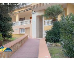 Atico con solarium privado y vistas panorámicas + Garaje y trastero a 150 mts del mar