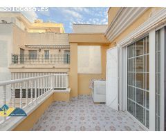 Atico con solarium privado y vistas panorámicas + Garaje y trastero a 150 mts del mar