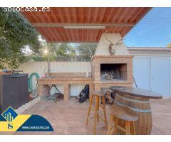 Oportunidad! Magnifico chalet en planta baja con gigantesca parcela y amplio solarium