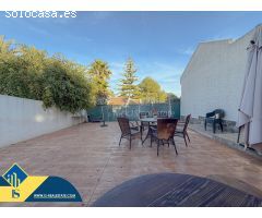 Oportunidad! Magnifico chalet en planta baja con gigantesca parcela y amplio solarium