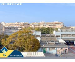 Magnifico atico con excelentes vistas despejadas en el corazon de Torrevieja