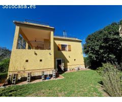 Casa  Amplia  Totalmente Independiente con Terreno!