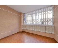 Encantador Apartamento de Planta Baja en Torrevieja