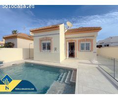 Torre Del Moro! Espectacular chalet independiente con amplio solarium y piscina privada