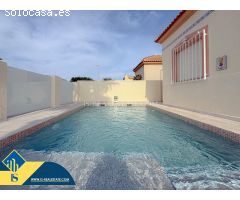 Torre Del Moro! Espectacular chalet independiente con amplio solarium y piscina privada
