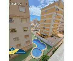 Novedad! Estupendo apartamento con excelentes vistas despejadas y piscina comunitaria