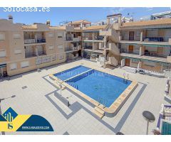 Acogedor Atico con amplia terraza y Solarium privado con increíbles vistas al mar + Garaje y Piscina