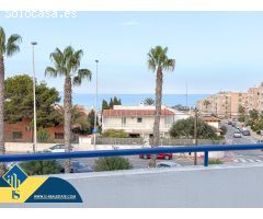 Torreblanca! Fantastico piso con gigantesca terrazas e increibles vistas frontales al mar + Piscina