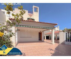 Espectacular chalet con 6 dormitorios y amplia parcela!  Sin gastos de comunidad