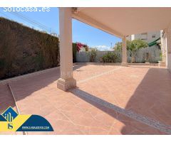 Espectacular chalet con 6 dormitorios y amplia parcela!  Sin gastos de comunidad