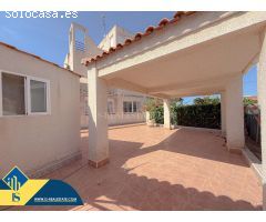 Espectacular chalet con 6 dormitorios y amplia parcela!  Sin gastos de comunidad