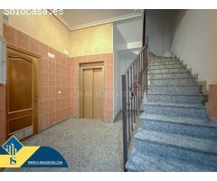 Apartamento año 2005 con excelentes calidades , terraza con vistas despejadas y Garaje de regalo