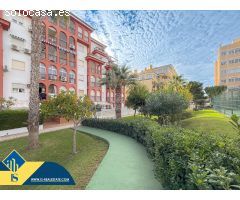Espectacular apartamento con amplia terraza y vistas al mar + Bellísima piscina comunitaria