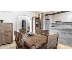 Dos casas adosadas en Cala Pi con licencia de alquiler vacacional y vista mar