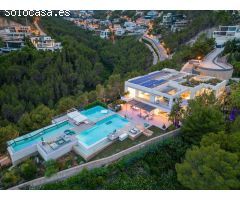 Villa de lujo de alta gama en Son Vida con vistas sobre Palma y el Mediterráneo