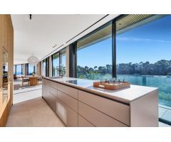 Villa de lujo recién construida en Costa d’en Blanes con vistas al mar