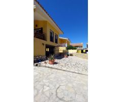 PEÑÍSCOLA. CHALÉ INDEPENDIENTE EN URBANIZACIÓN CERVERA.