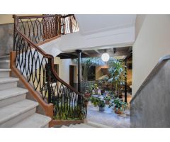 EDIFICIO CON VARIOS PISOS EN EL CENTRO DE ALMUÑECAR (IDEAL INVERSORES)