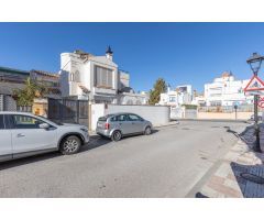 ESPECTACULAR CHALET EN LA URB. VILLAS BLANCAS