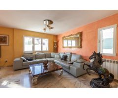 ESPECTACULAR CHALET EN LA URB. VILLAS BLANCAS