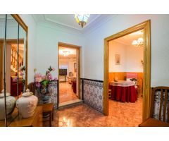 CASA CON TERRAZA PRIVADA EN PINOS PUENTE