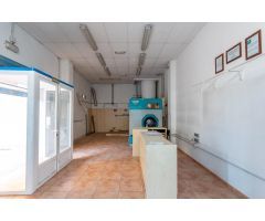 LOCAL COMERCIAL EN ALMUÑECAR
