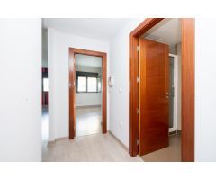 APARTAMENTO DE 1 DORMITORIO CON GARAJE , TRASTERO Y PISCINAS COMUNITARIAS