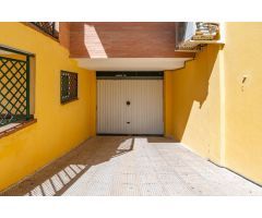 ESTUOENDA ADOSADA EN OGIJARES
