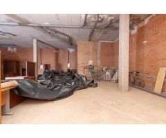 Local comercial junto centro de salud de Armilla