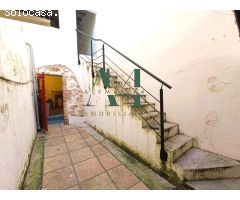 Vivienda en planta baja convertida a local comercial