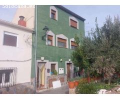 Magnifica vivienda en pueblo de montaña