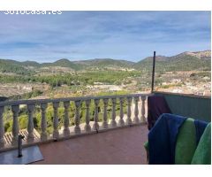 Magnifica vivienda en pueblo de montaña