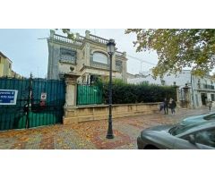 Chalet en Venta en Lora del Río, Sevilla