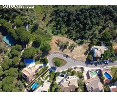 Parcela en venta en la urbanización de Puig Romaní de Platja dAro con vistas al mar y a la Vall dAro