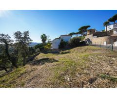 Parcela en venta en la urbanización de Puig Romaní de Platja dAro con vistas al mar y a la Vall dAro