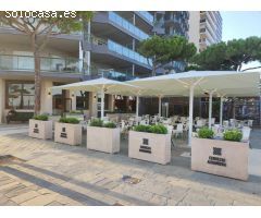Restaurante en Traspaso en el paseo maritimo de Platja daro.