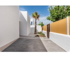 VILLA EN DOLORES (ALICANTE)