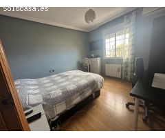 IMPRESIONANTE CHALET CON AMPLIA PARCELA Y PISCINA PRIVADA