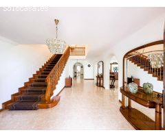 Espectacular Villa de 7 Dormitorios en La Orotava, Tenerife Norte