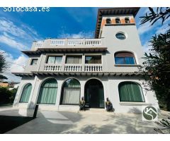 ESPECTACULAR CASA EN LA PLAYA COMPUESTA DE 2 VIVIENDAS DE 454 M2.