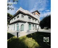 ESPECTACULAR CASA EN LA PLAYA COMPUESTA DE 2 VIVIENDAS DE 454 M2.