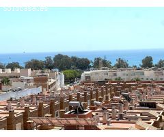 Oportunidad única en Aguadulce Sur: Luminoso piso con vistas al mar a un paso de la playa y zona de