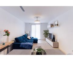 Piso de diseño en venta en Aguadulce Sur con piscina