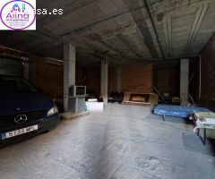 Venta de local comercial esquinero en centro de Roquetas