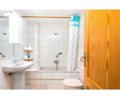 EN VENTA 1 DORMITORIO CENTRO DE TORREVIEJA CON PISCINA