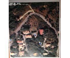 Terreno urbano 4247 m2  una o dos unifamiliares o 4 pareadas
